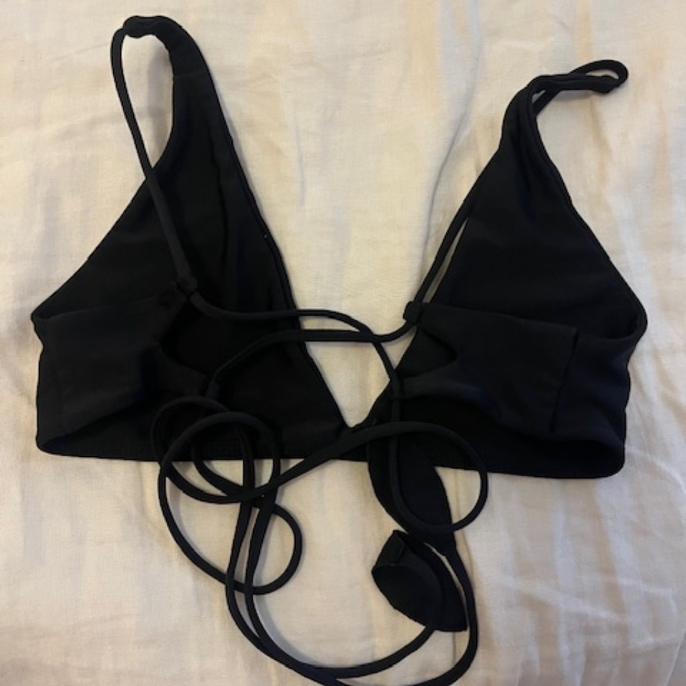 Benoa Swim Zoe Top in Black Medium - Picture 2 of 3